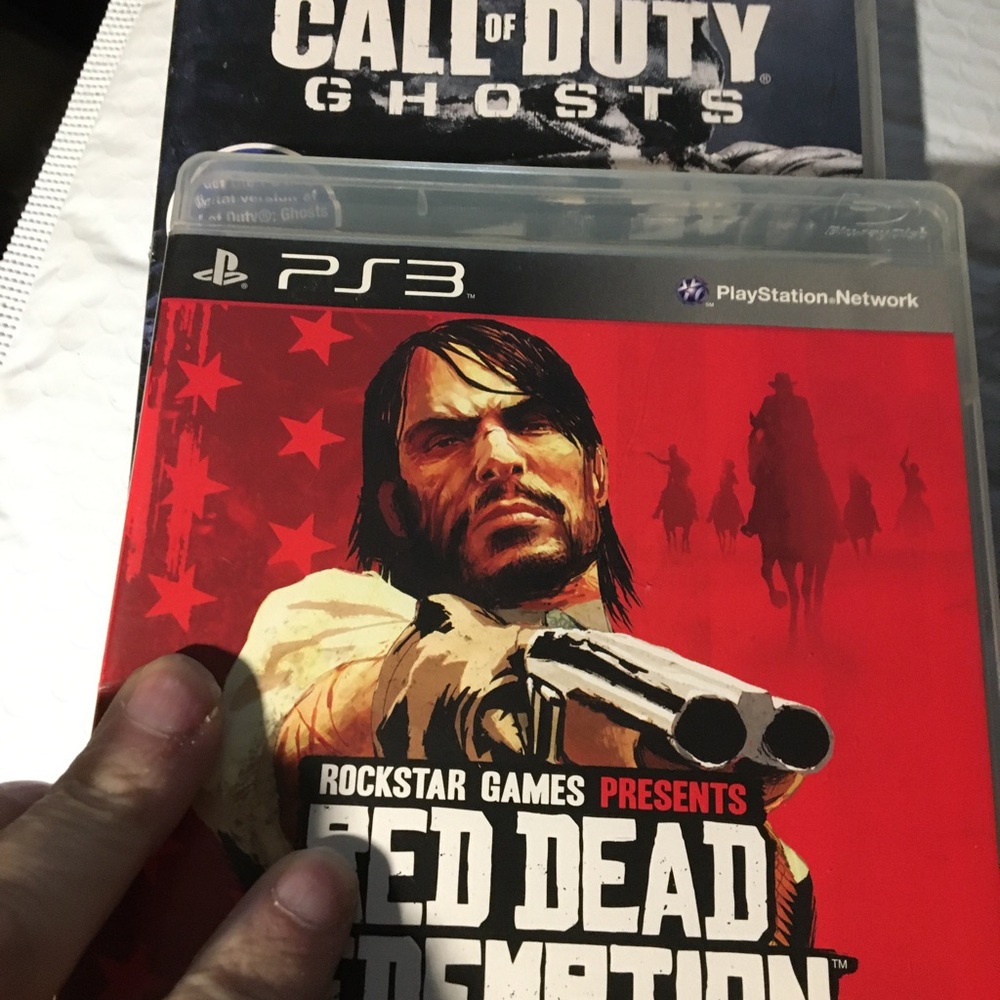 2 complete PS3 games Red Dead Redemption and Call of Duty Ghosts - Picture 2 of 3